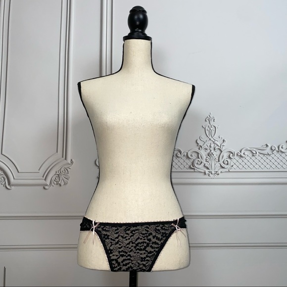 Victoria’s Secret Black Lacey Thong with Pink Bow Detailing | Size L - Picture 9 of 9